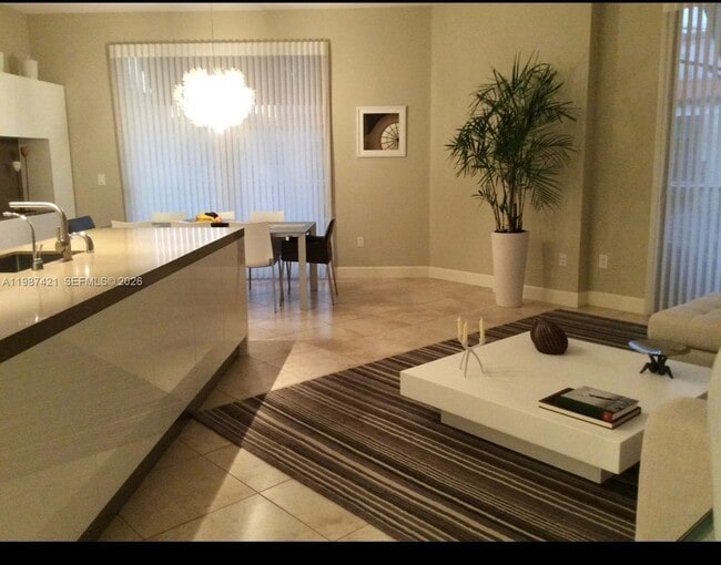 Building Photo - 55 Merrick Wy