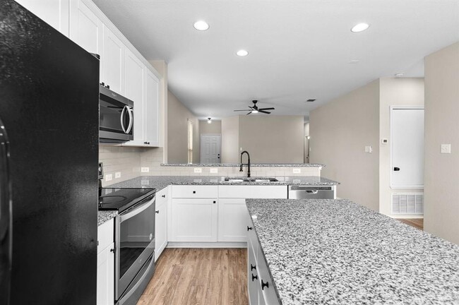 Building Photo - 508 Crane Crest Dr