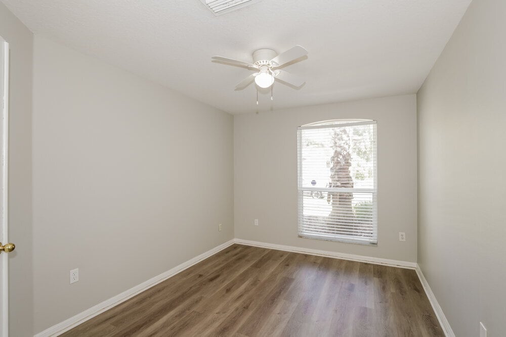 Building Photo - 28434 Meadowrush Way