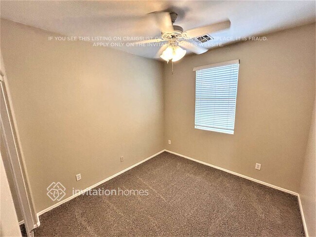 Building Photo - 7132 S 48th Glen