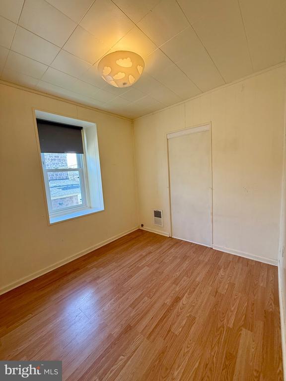 Building Photo - 403 S Main St