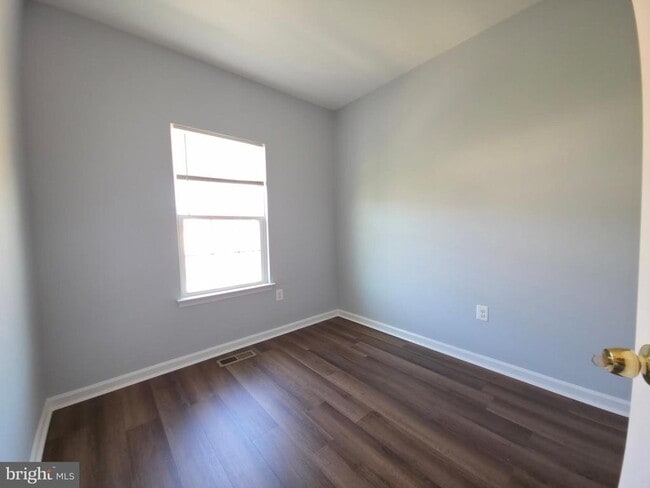 Building Photo - 5323 Smith's Cv Ln