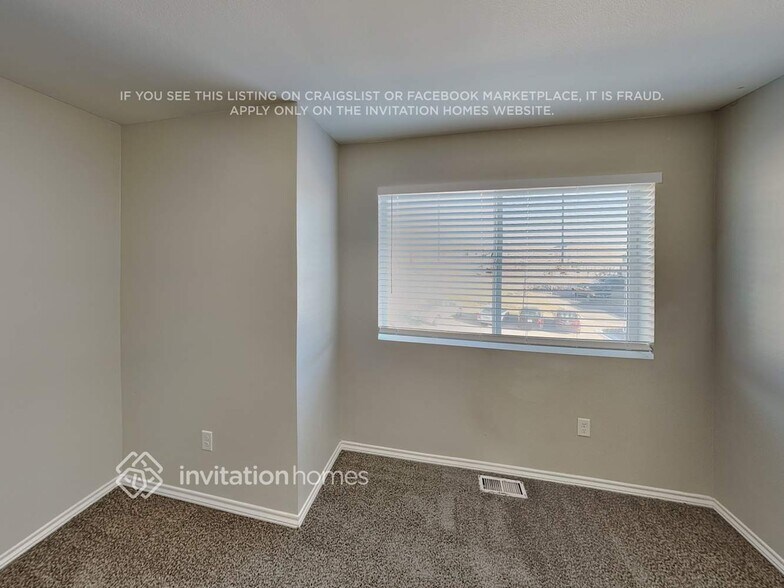 Building Photo - 341 Kalkaska Ct