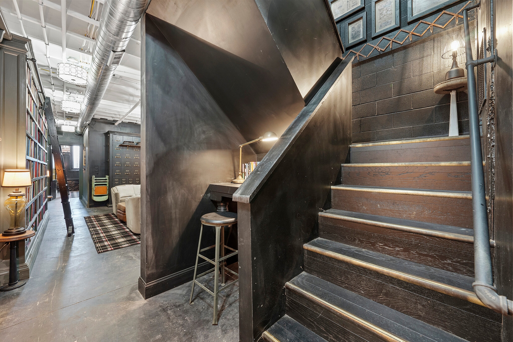 Building Photo - 43 W Markison Ave