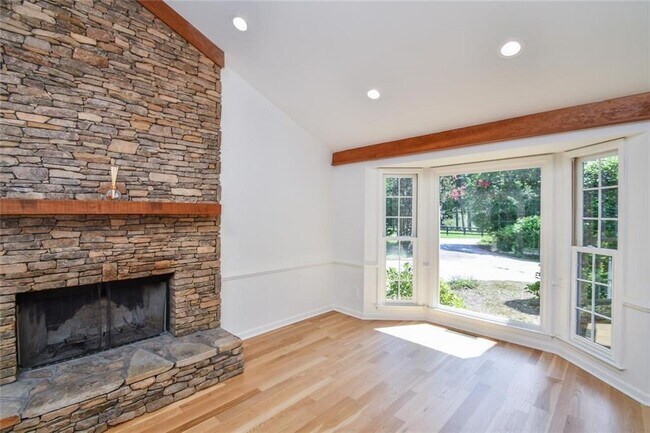 Building Photo - 17040 Birmingham Rd