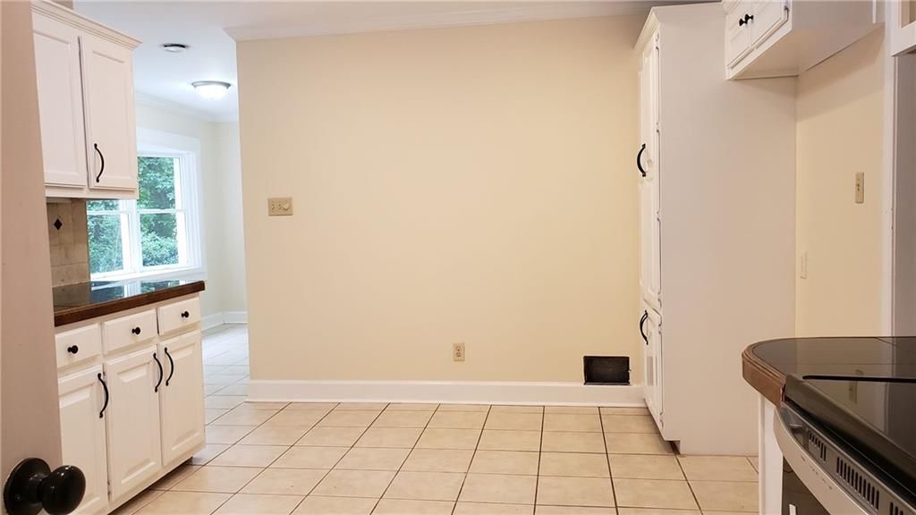 Building Photo - 2134 Masonwood Cir SW