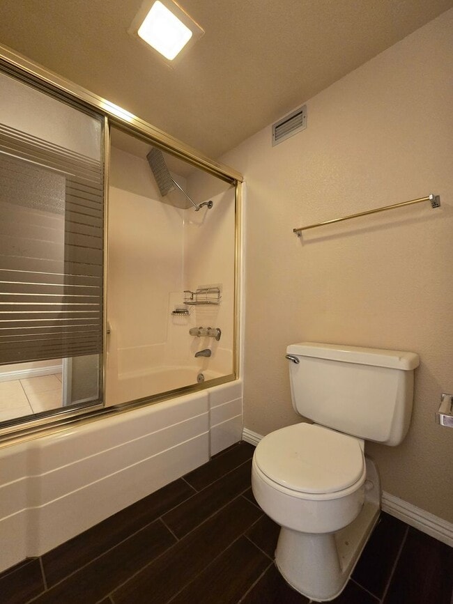 Building Photo - 2 Bedroom Condo at the Wimbledon Tennis Club Community
