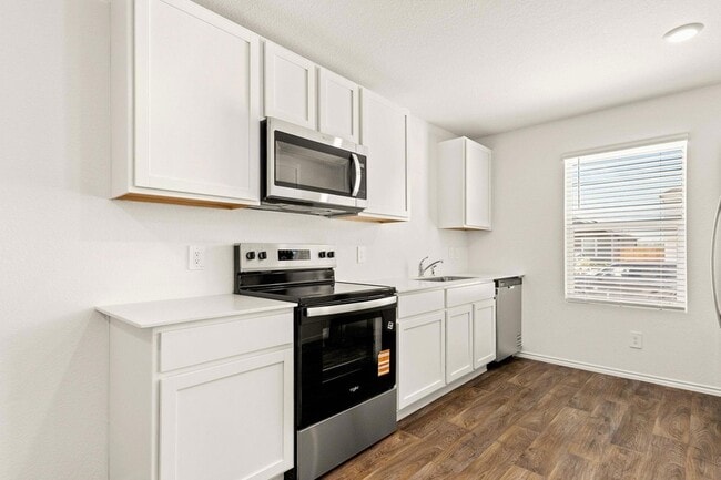 Building Photo - 14865 Cactus St