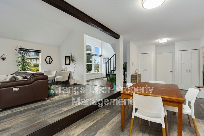 Building Photo - 55 Hylebos Ave