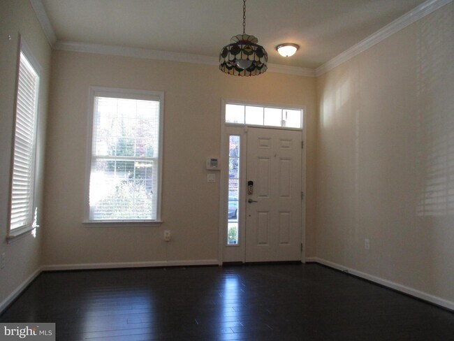 Building Photo - 7303A Hayfield Rd