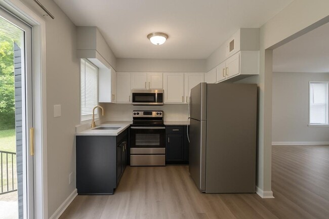 Building Photo - 1448 Nottingham Rd