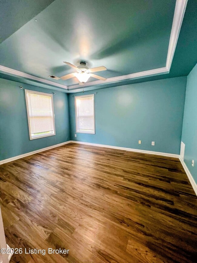 Building Photo - 3802 Falcon Crest Dr