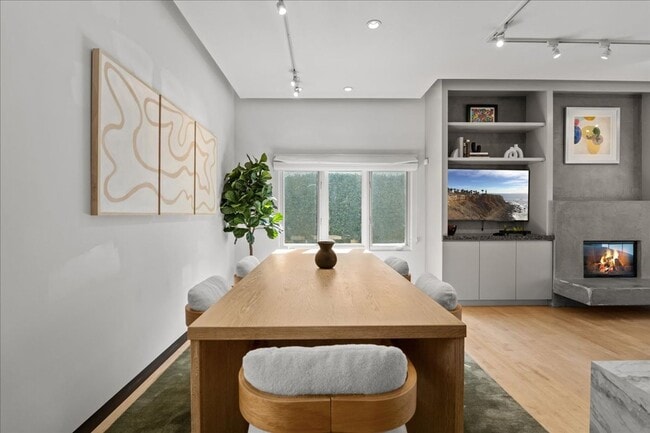 Building Photo - Modern 2BR Architectural + Rooftop in Prime West Hollywood