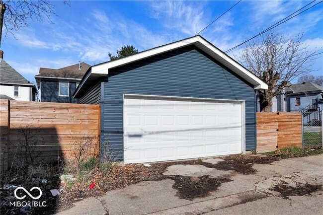 Building Photo - 2341 Carrollton Ave