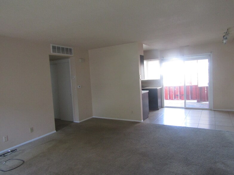 Building Photo - 106 Pike Ave