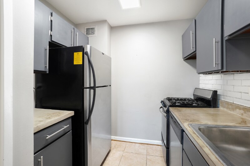 Building Photo - 1900 Lyttonsville Rd