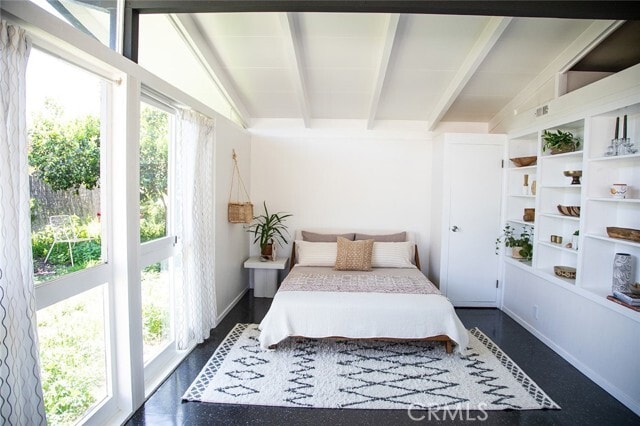 Building Photo - 3168 Stevely Ave