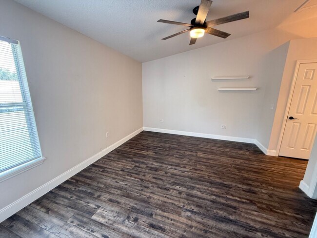 Building Photo - 8844 Grand Palms Cir