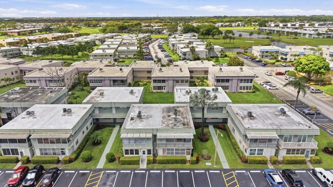 Building Photo - 284 Flanders F