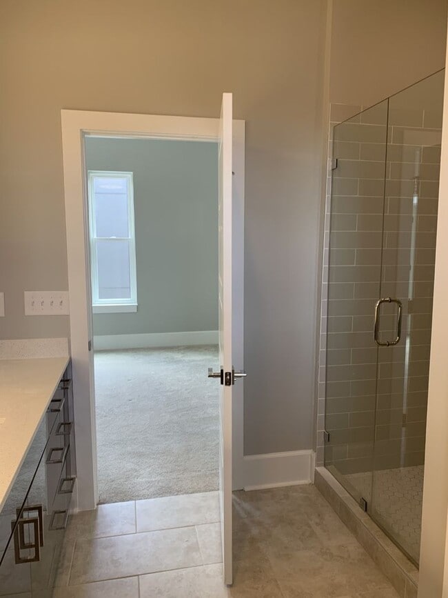 Building Photo - BEAUTIFUL TOWNHOMES IN MIDTOWN