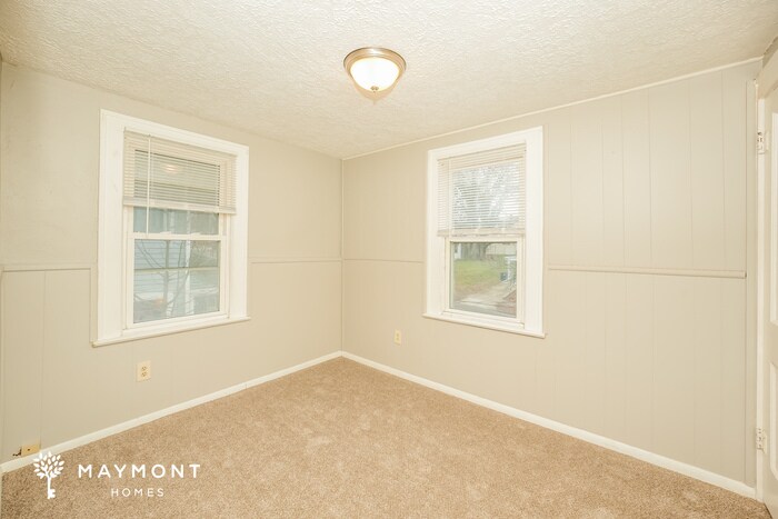 Building Photo - 589 Eastland Ave