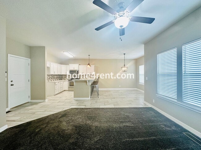 Building Photo - Ranch Style Home w/ Updated Kitchen, including SS Appliances and Granite Counters Plus a Large Un...