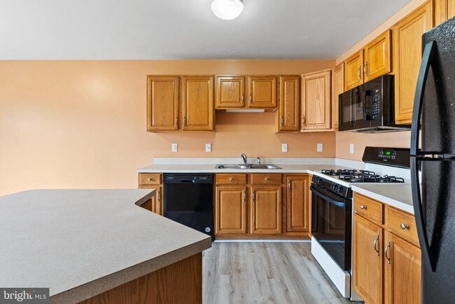 Building Photo - 118 Buckley Dr