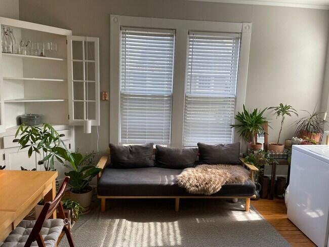 Building Photo - 511 Cleveland St