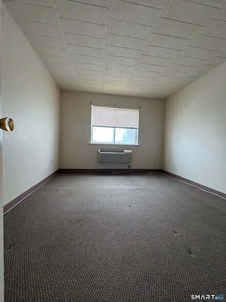 Building Photo - 1575 Boston Ave