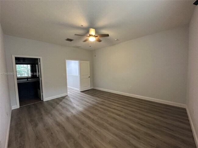 Building Photo - 155 SW 7th Ct