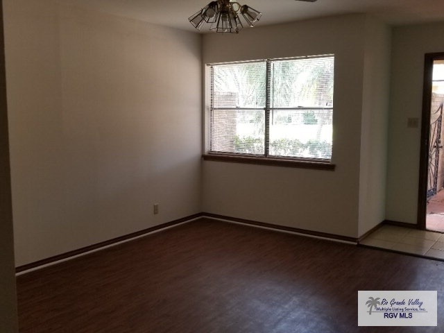 Building Photo - 5403 Palm Valley Dr N