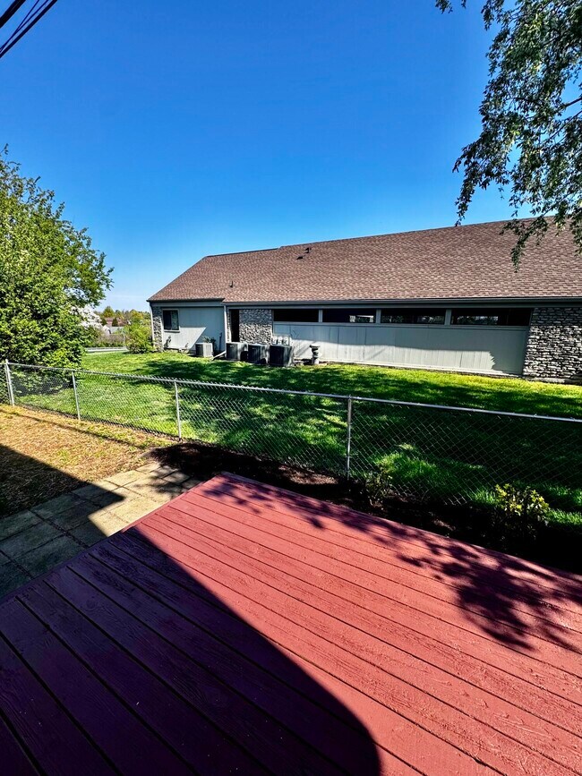 Building Photo - 2469 English Station Dr