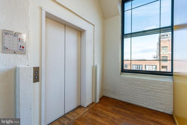Building Photo - 314 N 12th St