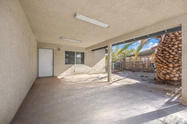 Building Photo - 6673 Split Rock Ave