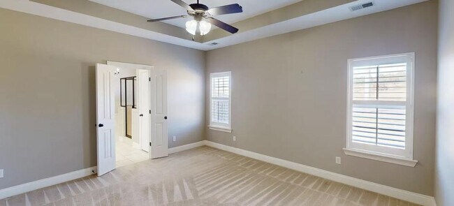 Building Photo - 763 Fairway Pointe Cove W