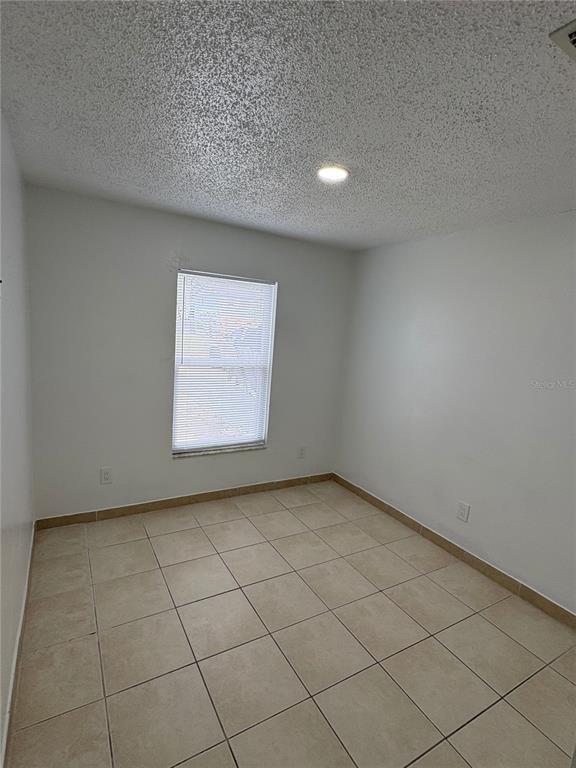 Building Photo - 1053 Scott St