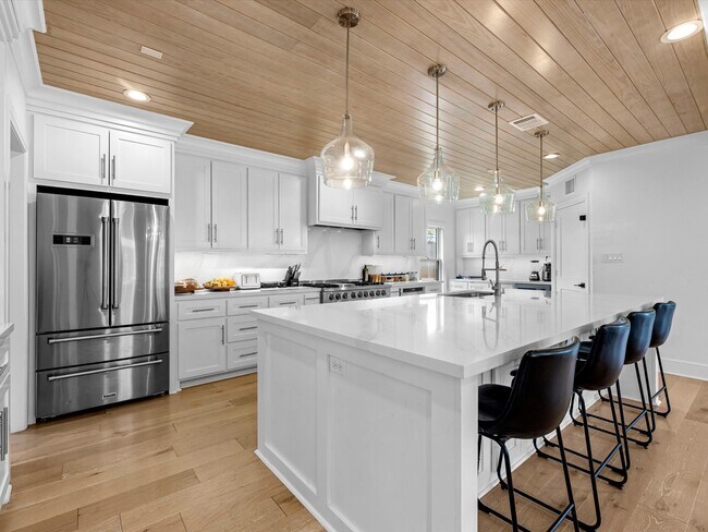 Building Photo - 2147 Colquitt St