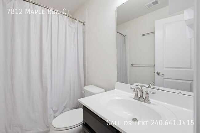 Building Photo - 7812 Maple Run Ct