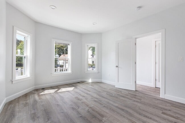 Building Photo - 62-64-64 Edson St