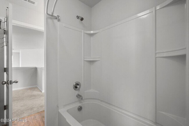 Building Photo - 7334 Chipley Dr