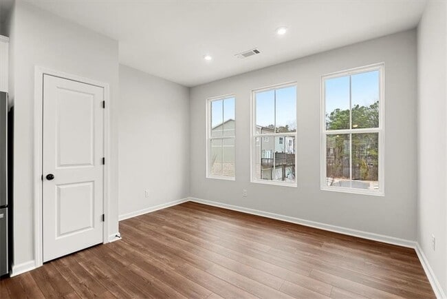 Building Photo - 741 Payton Ln