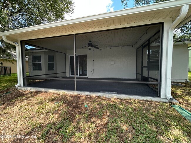 Building Photo - 13916 Fish Eagle Dr E