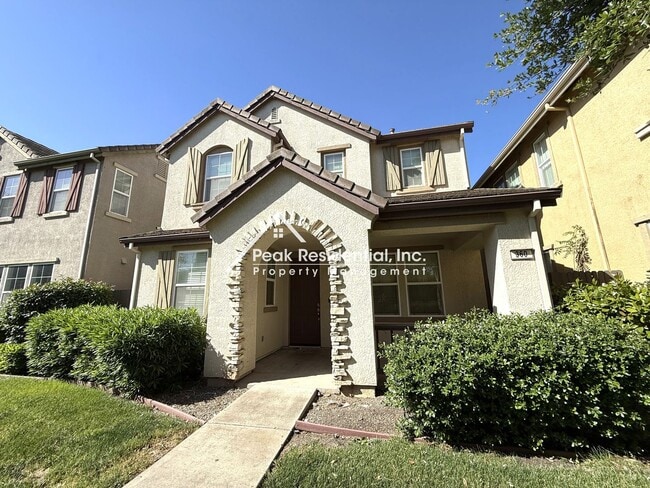 Building Photo - A Beautiful 3bd/2.5ba North Natomas Home with 2-Car Garage!