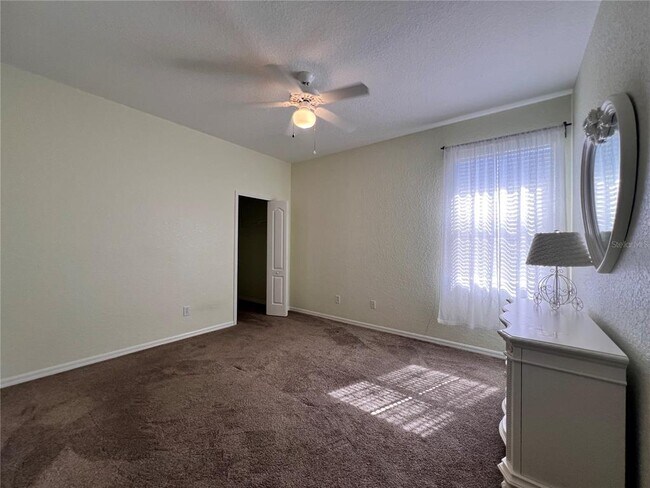 Building Photo - 1161 N Hampton Dr