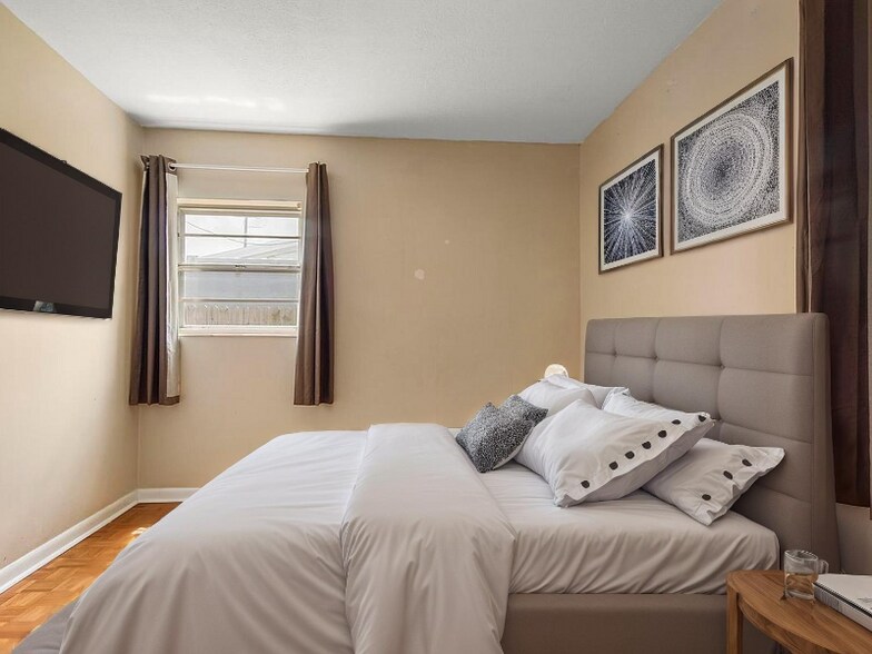 Building Photo - 106 Moody Dr