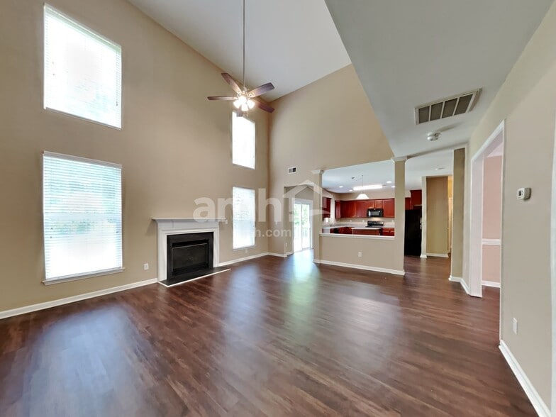 Building Photo - 16202 Grafham Cir