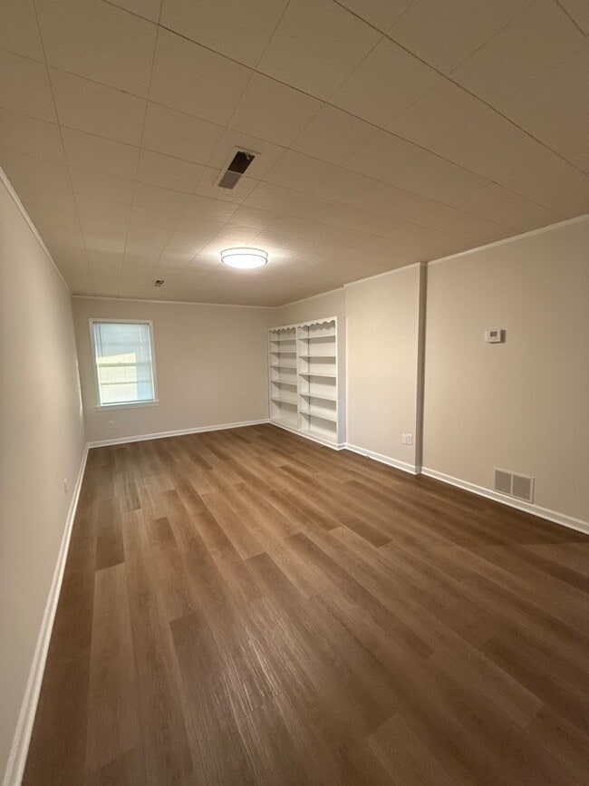 Building Photo - 35 Wiley Dr