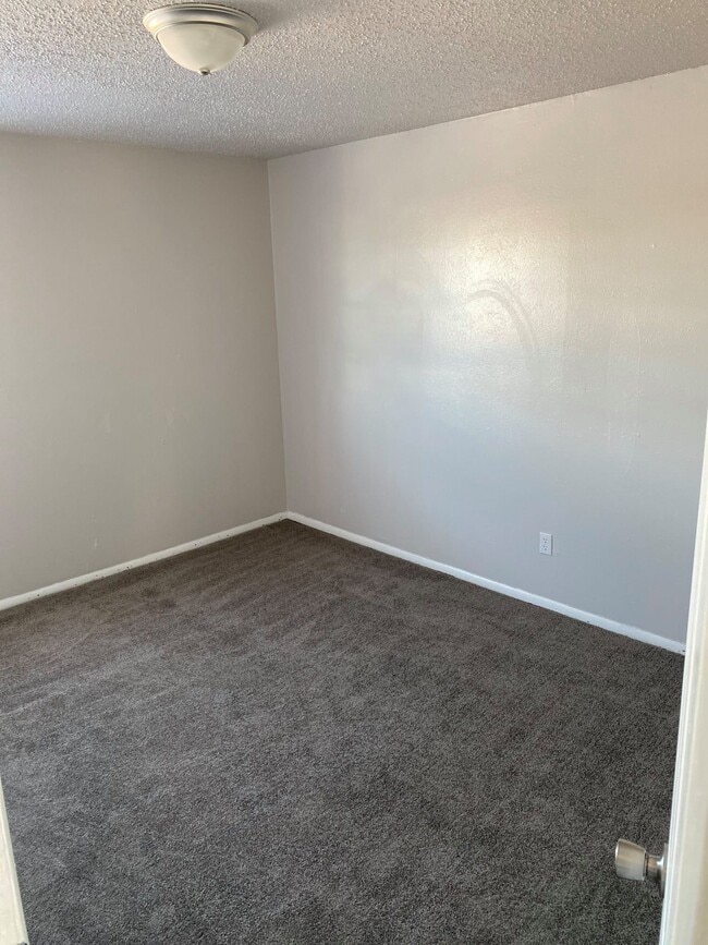 Building Photo - Maplewood Apartments