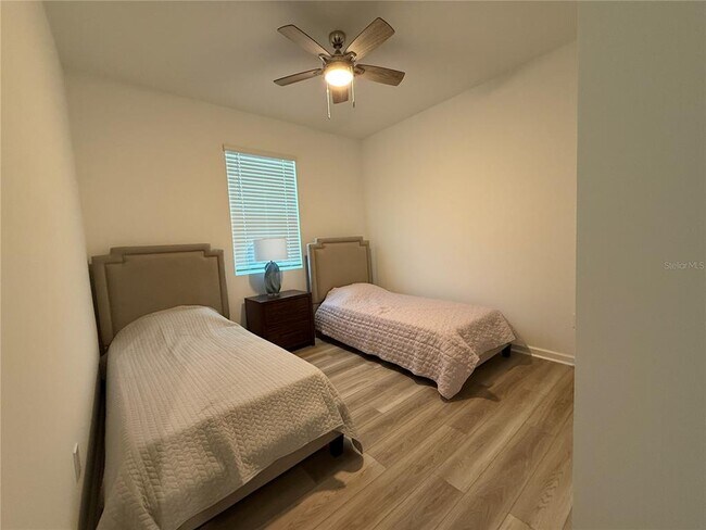 Building Photo - 2729 Sweet Acacia Dr