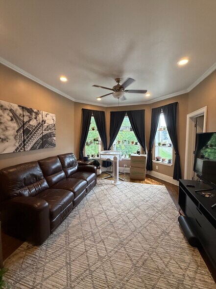 Building Photo - 3252 W Crystal St